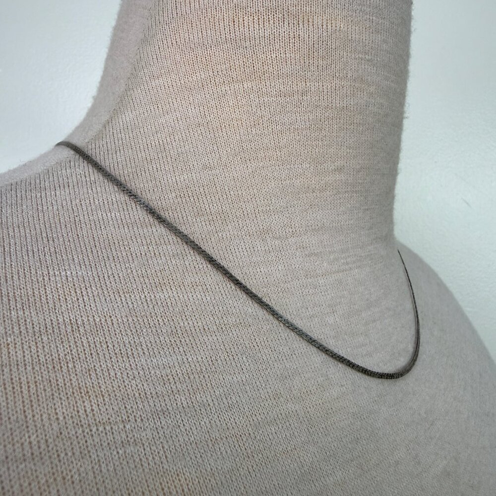 Vintage Sterling Silver Herringbone Chain Necklace 19" - Picture 4 of 7
